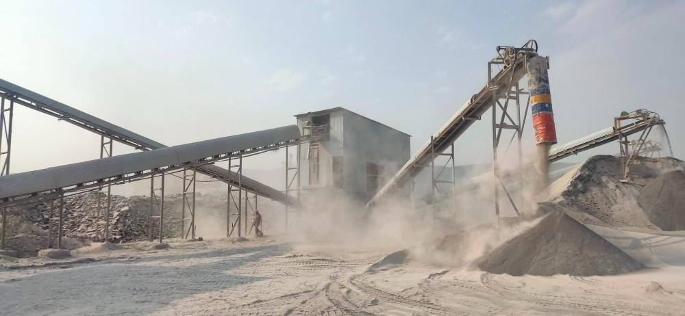 Conveyor Systems in Cement Batching Plants